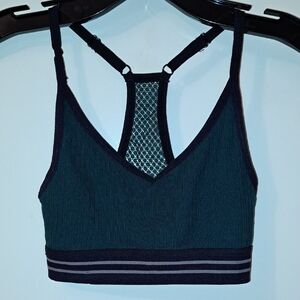 ✨️NWOT✨️ Harlow Green/Black Sports Bra with Lace Racerback, Size XS